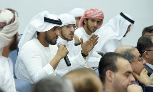 رئيس الجامعة يلتقي بالطلبة الجدد ويؤكد على ضرورة التواصل مع أقسام الجامعة